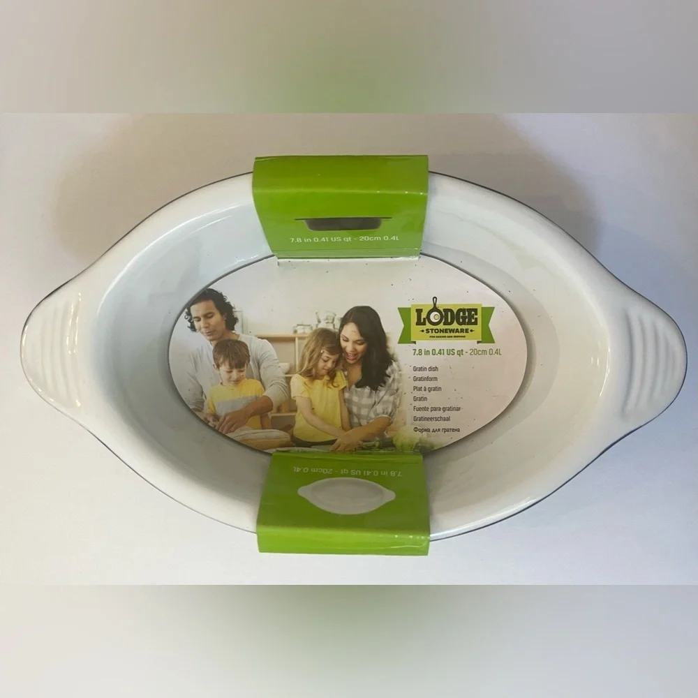 NWT lodge singular  gratin bakeware dish blue white stoneware
